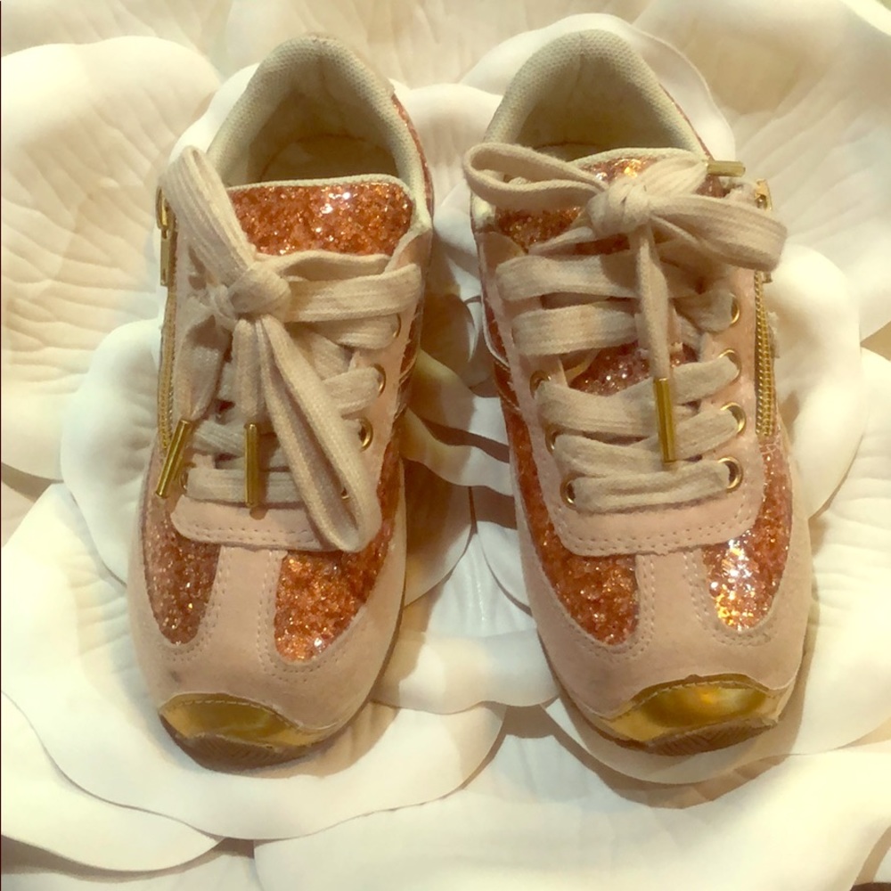 Joyfolie Ari Sneakers in Blush 🌹size 12